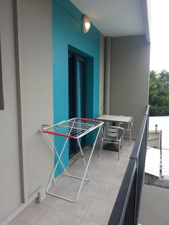 L'Annexe 66 , Saint Denis Centre Ville , A 200 M De La Rue Pietonne , Du Petit Marche Et Du Leader Price , Sur Une Rue Calme, Parking Gratuit Sur La Rue Luaran gambar